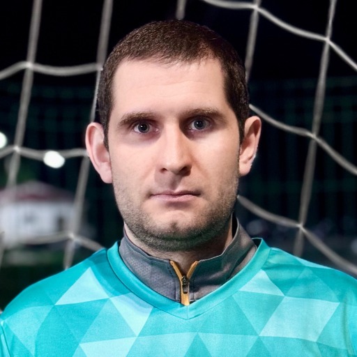 Колесников Максим