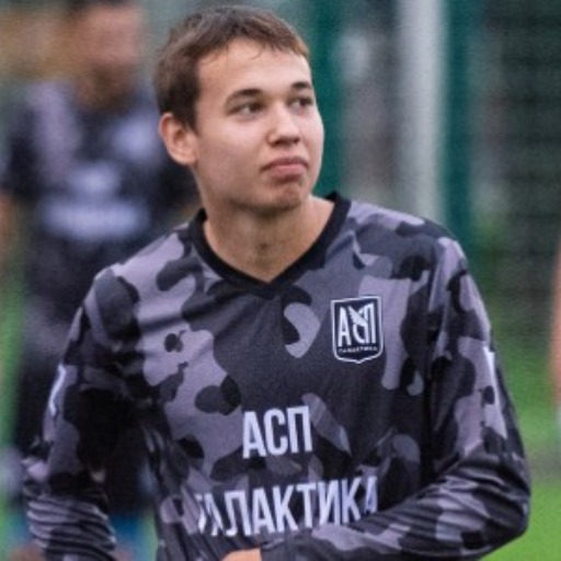 Семёнов Денис