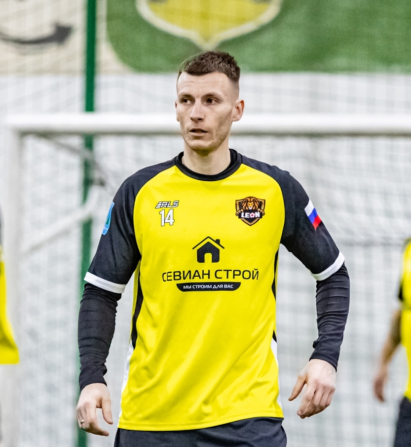 Алмаев  Артем 